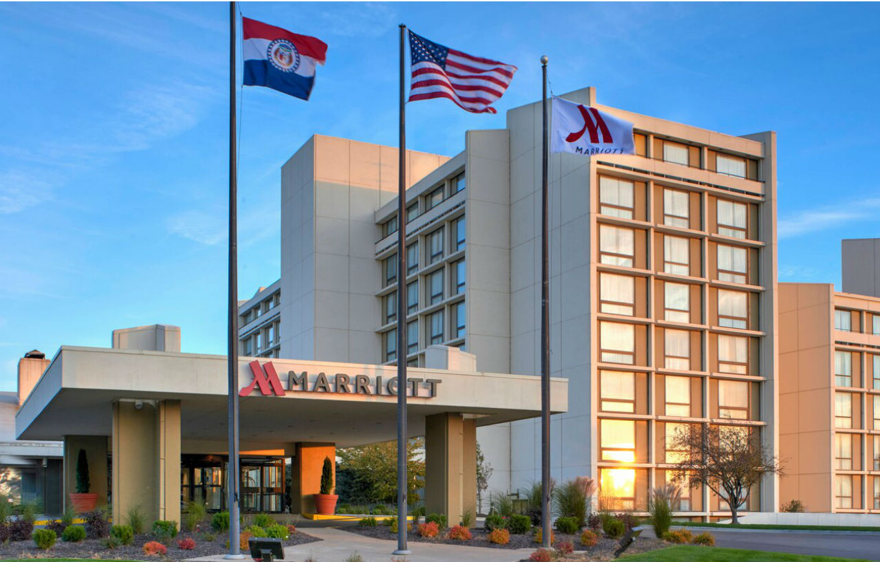 Kansas City Airport Marriott Hotel Exterior photo